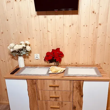 Holiday home Na Grapie